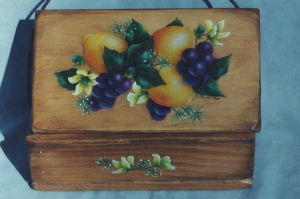 Grapes and Lemons Box - Arlene Newman