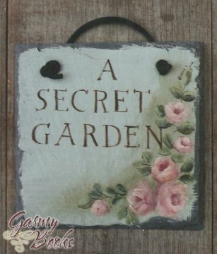 A Secret Garden  - Susie Saunders