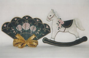 Great Aunt Annies Tree Ornaments Fan and Horse - Susan Cochrane