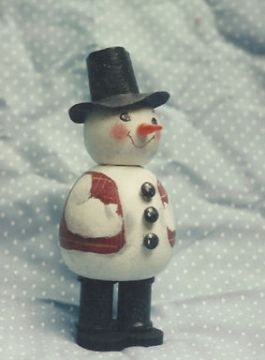 Apple Belly Snowman - Debbie Kaput