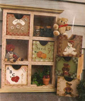 Country Christmas Keepsake Cubby - Phyllis Tilford